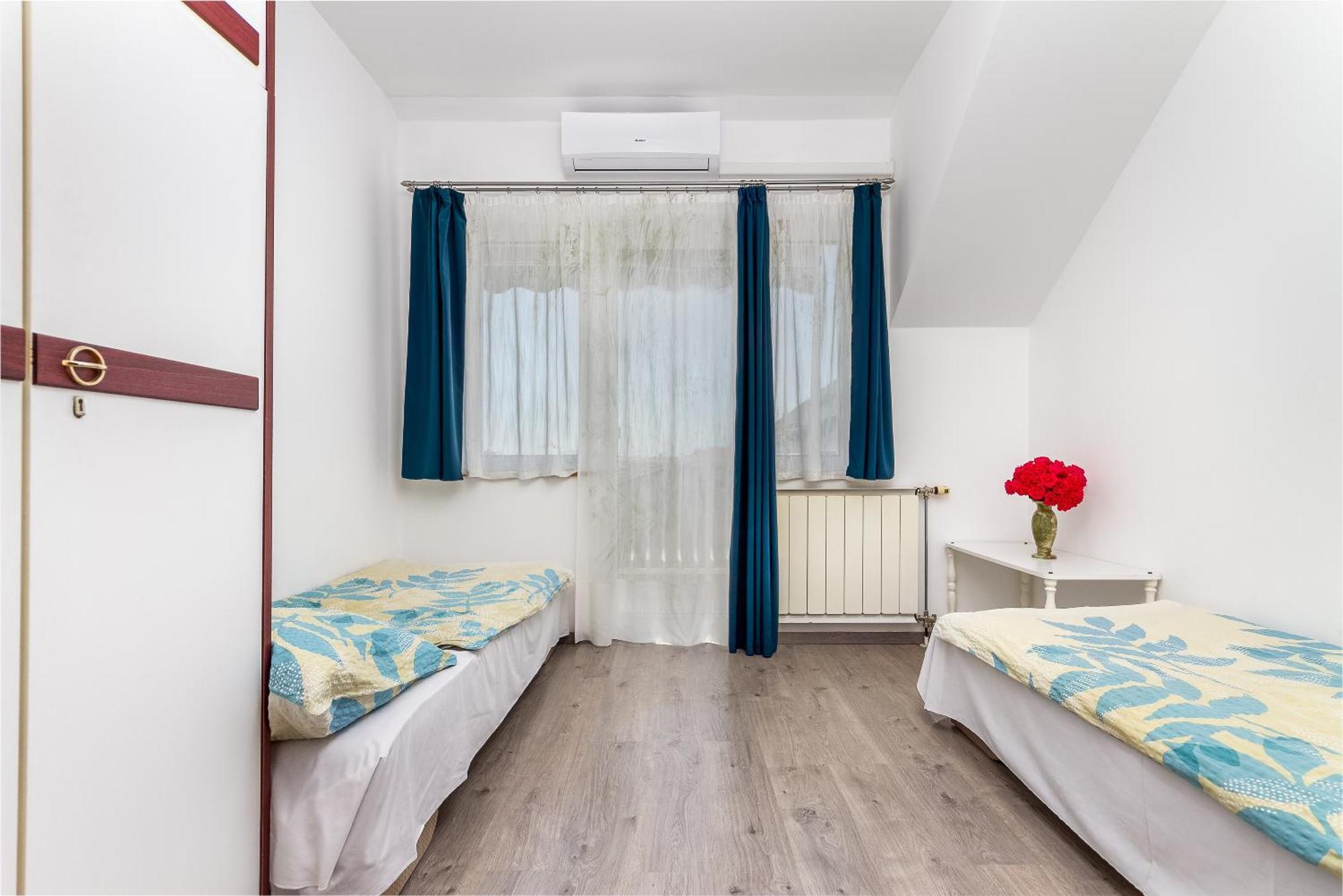 Katalin Vendeghaz Hotel Gyenesdias Exterior photo